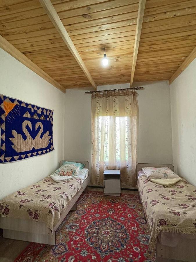 Guest House Guljan Bokonbayevo エクステリア 写真