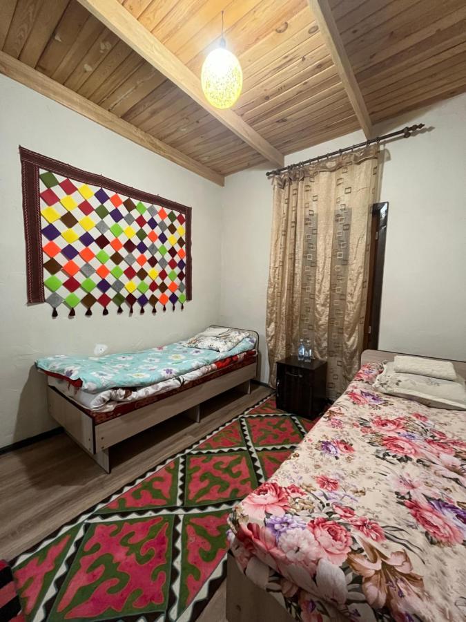 Guest House Guljan Bokonbayevo エクステリア 写真