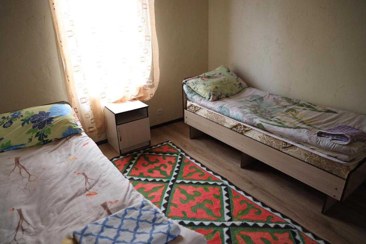 Guest House Guljan Bokonbayevo エクステリア 写真
